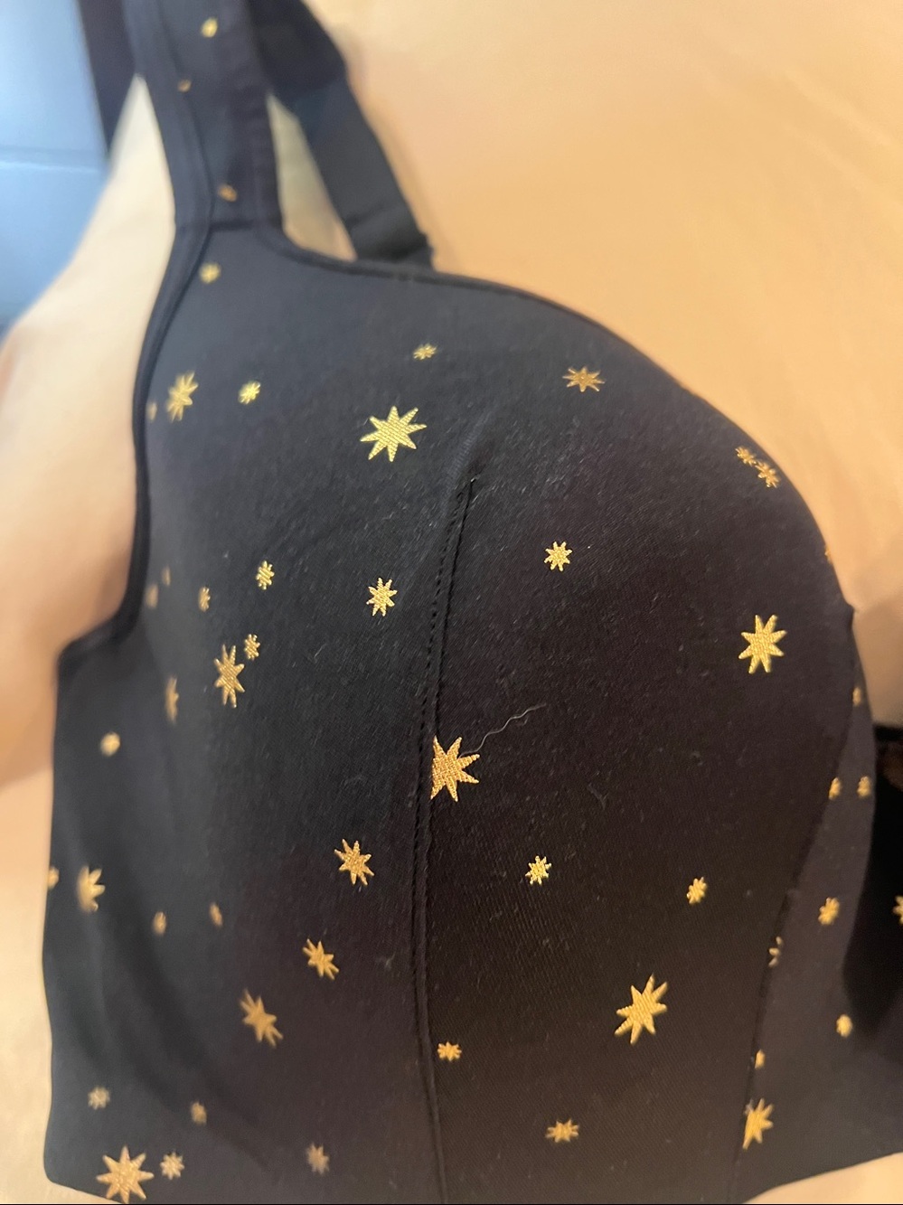 Cacique ladies Black Bra with Gold Star Print size 38dd - Picture 2 of 8